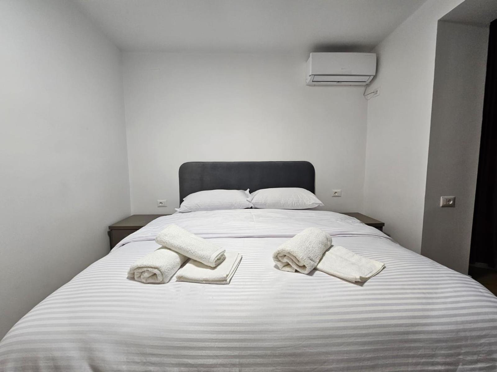 Elois Luxury Apartment Tirana Exterior photo