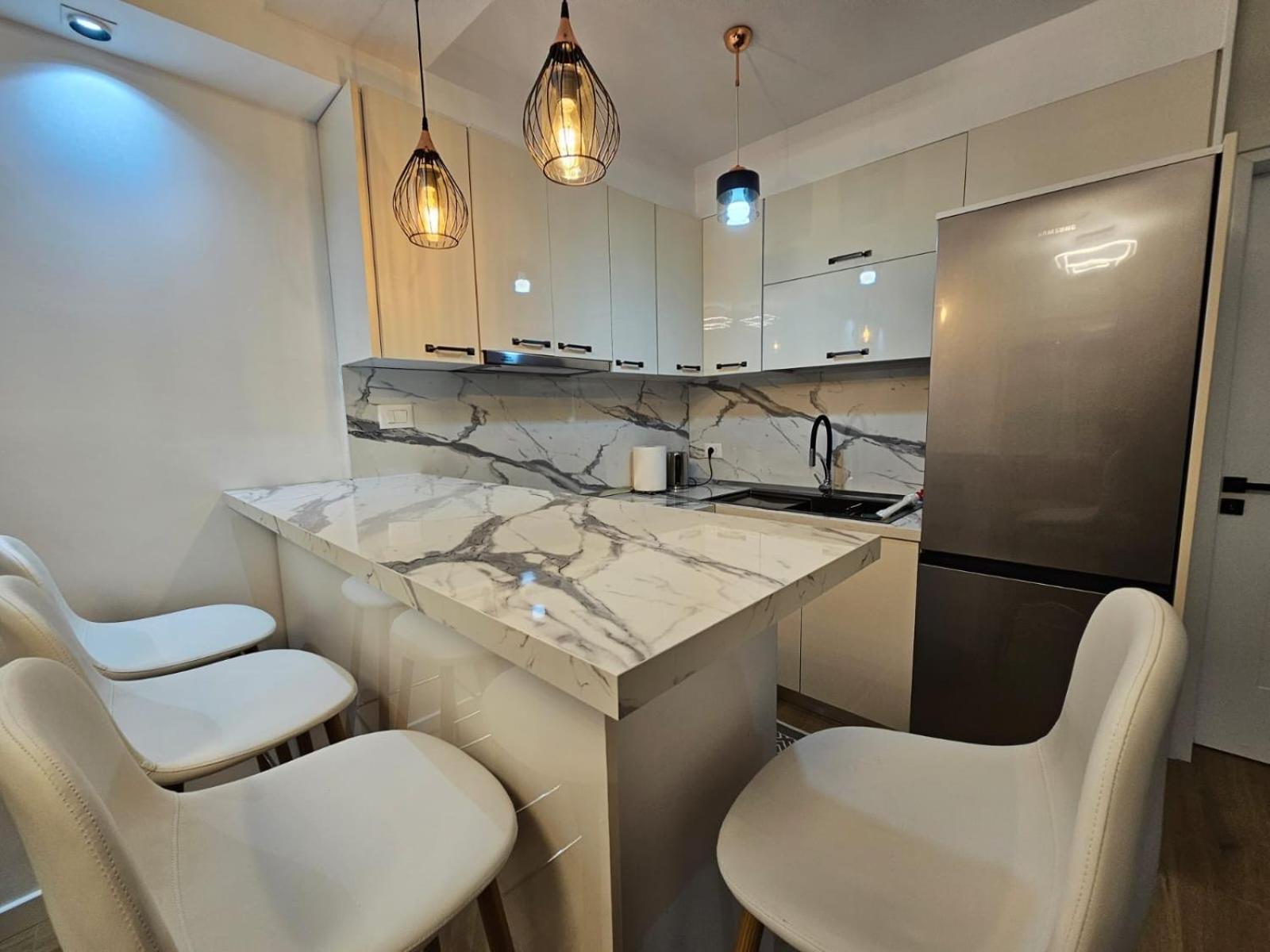 Elois Luxury Apartment Tirana Exterior photo