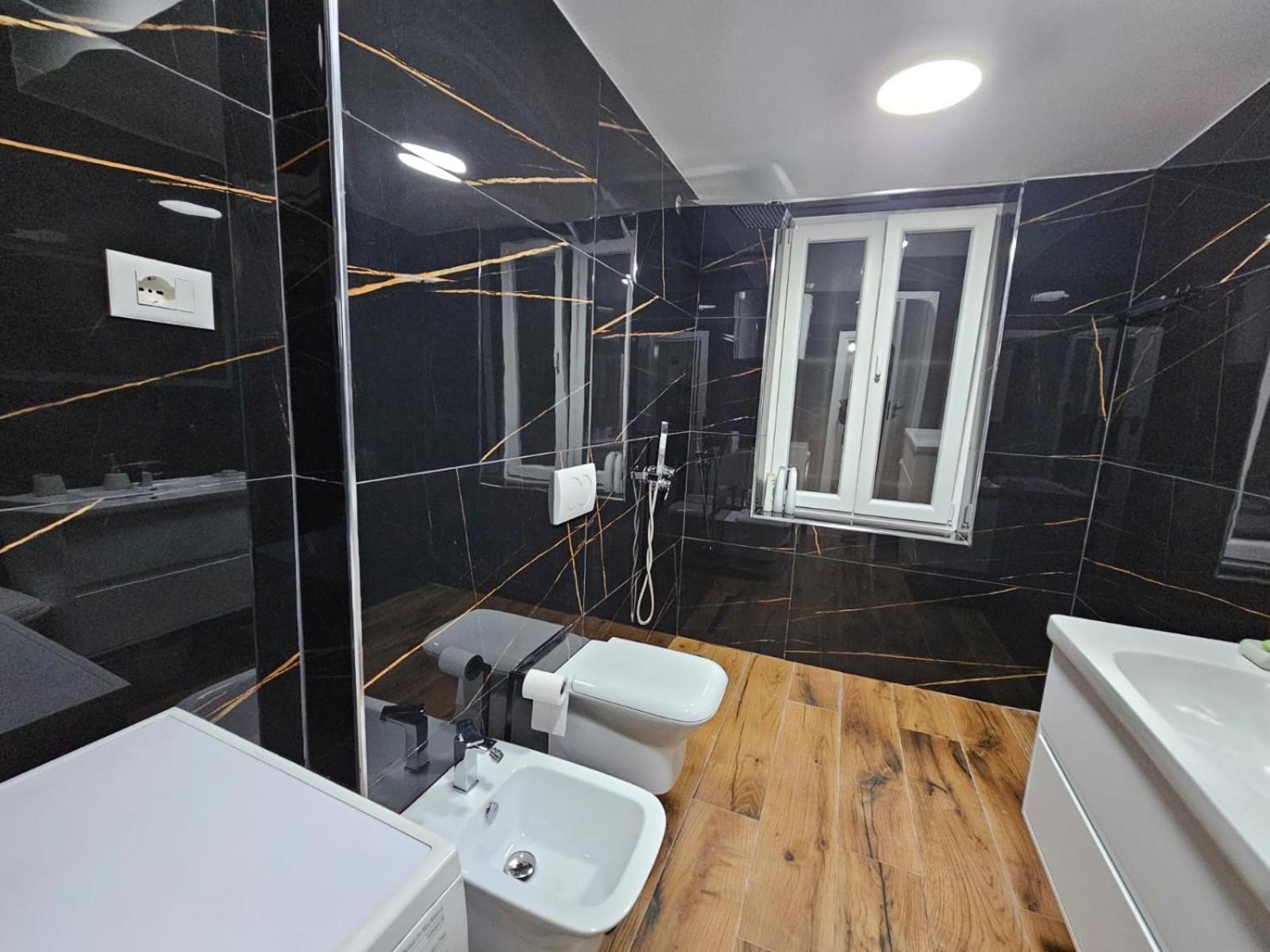 Elois Luxury Apartment Tirana Exterior photo